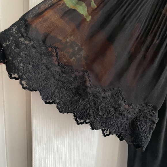 WILFRED Matthieu Pleated Floral Top with Lace Trim - Picture 5 of 8